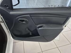 Nissan NP200 1.6 Safety PackS/C - Image 9