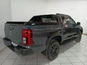Mitsubishi Triton 2.4DI-D Bi-Turbo double cab 4x4 - Image 4