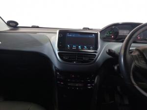 Peugeot 208 1.2 Allure - Image 12