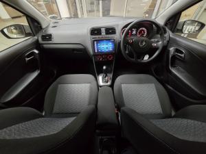 Volkswagen Polo Vivo hatch 1.6 Life - Image 11