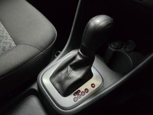 Volkswagen Polo Vivo hatch 1.6 Life - Image 15