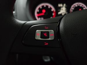 Volkswagen Polo Vivo hatch 1.6 Life - Image 25