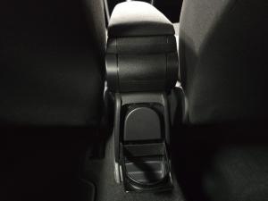 Volkswagen Polo Vivo hatch 1.6 Life - Image 9