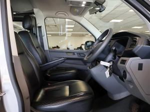 Volkswagen Transporter 2.0BiTDI crew bus LWB 4Motion 8-seater - Image 19