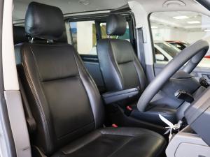 Volkswagen Transporter 2.0BiTDI crew bus LWB 4Motion 8-seater - Image 22