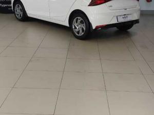 Hyundai i20 1.4 Motion auto - Image 2