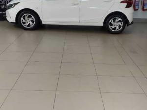 Hyundai i20 1.4 Motion auto - Image 5