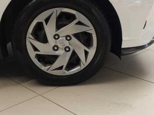 Hyundai i20 1.4 Motion auto - Image 8