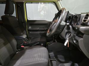 Suzuki Jimny 1.5 GLX AllGrip 5-door auto - Image 8