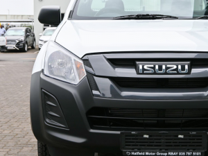 Isuzu D-Max Gen 6 250 single cab Fleetside safety - Image 3