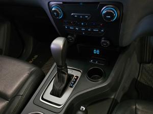 Ford Everest 2.2TDCi XLT auto - Image 16