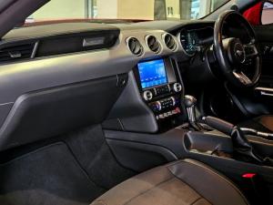 Ford Mustang 5.0 GT fastback - Image 10