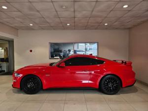 Ford Mustang 5.0 GT fastback - Image 2