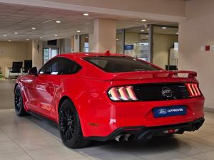 Ford Mustang 5.0 GT fastback - Image 3