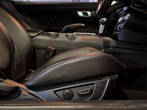 Ford Mustang 5.0 GT fastback - Image 9
