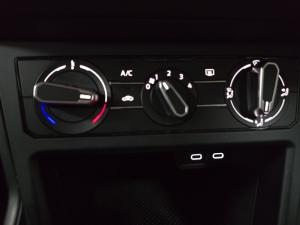Volkswagen Polo hatch 1.0TSI - Image 12
