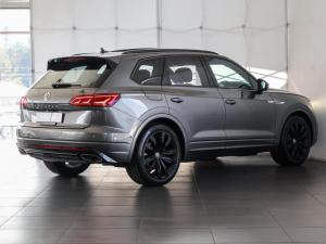 Volkswagen Touareg V6 TDI Executive R-Line - Image 9