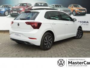 Volkswagen Polo hatch 1.0TSI Life auto - Image 4
