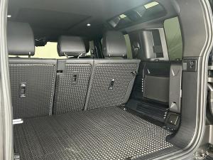Land Rover Defender 110 D350 X-Dynamic HSE - Image 17