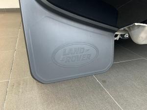 Land Rover Defender 110 D350 X-Dynamic HSE - Image 18