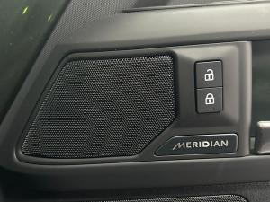 Land Rover Defender 110 D350 X-Dynamic HSE - Image 20