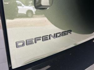 Land Rover Defender 110 D350 X-Dynamic HSE - Image 29