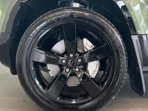 Land Rover Defender 110 D350 X-Dynamic HSE - Image 6