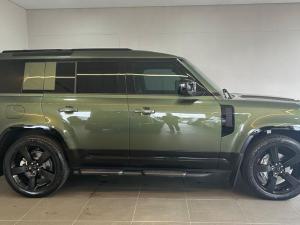 Land Rover Defender 110 D350 X-Dynamic HSE - Image 8