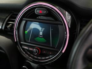 MINI Hatch Cooper Hatch 5-door - Image 13