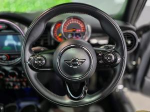 MINI Hatch Cooper Hatch 5-door - Image 14
