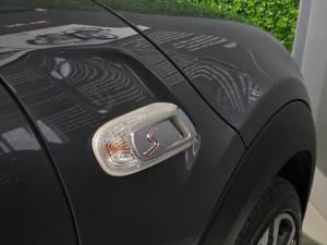 MINI Hatch Cooper Hatch 5-door - Image 17