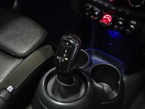 MINI Hatch Cooper Hatch 5-door - Image 18