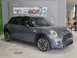 MINI Hatch Cooper Hatch 5-door - Image 1