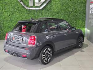 MINI Hatch Cooper Hatch 5-door - Image 2
