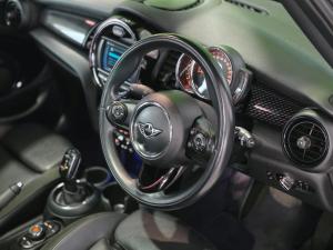 MINI Hatch Cooper Hatch 5-door - Image 8