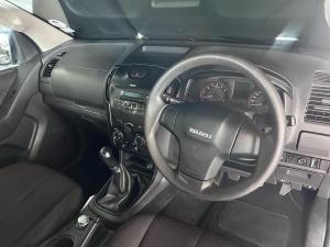 Isuzu D-Max 250 double cab 4x4 Hi-Ride - Image 6