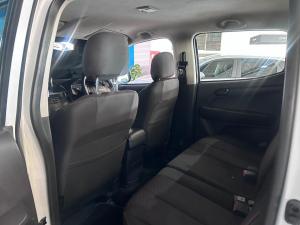 Isuzu D-Max 250 double cab 4x4 Hi-Ride - Image 8