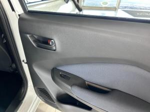 Suzuki Baleno 1.5 GL auto - Image 13