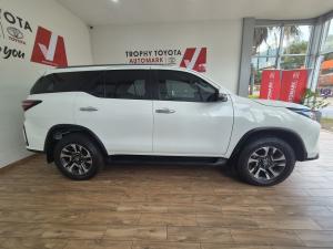 Toyota Fortuner 2.8GD-6 48V 4x4 VX - Image 3