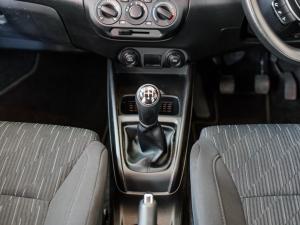 Toyota Rumion 1.5 SX manual - Image 9