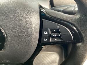 Renault Kiger 1.0 Turbo Intens manual - Image 10