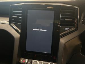Volkswagen Amarok 2.0TDI double cab Life 4Motion auto - Image 12