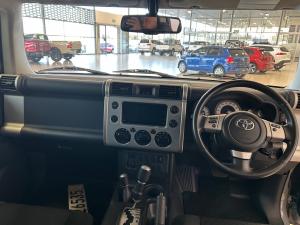Toyota FJ Cruiser FJ Cruiser - Image 6
