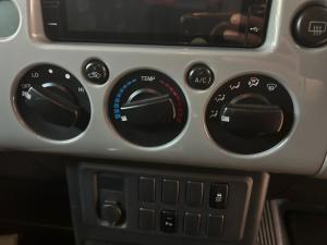 Toyota FJ Cruiser FJ Cruiser - Image 14