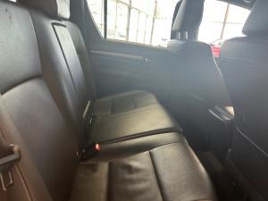 Toyota Hilux 2.8GD-6 double cab 4x4 Legend auto - Image 15
