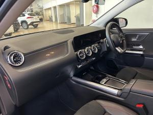 Mercedes-Benz GLA GLA200d Progressive - Image 7