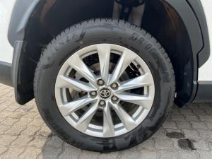 Toyota Corolla Cross 1.8 XI - Image 21