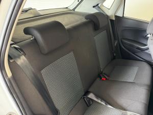 Volkswagen Polo Vivo 1.6 Comfortline TIP - Image 11