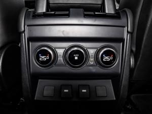 Land Rover Defender 110 D300 X-Dynamic HSE - Image 19