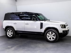 Land Rover Defender 110 D300 X-Dynamic HSE - Image 2